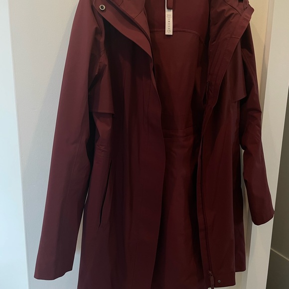 Lululemon Rain Rebel Jacket - Picture 4 of 6